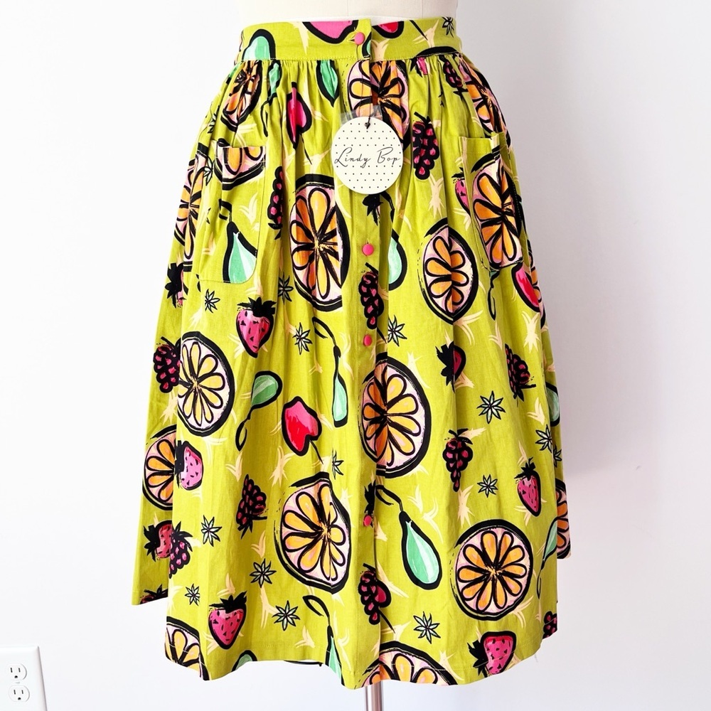 Lindy Bop Adalene Midi Skirt‎ Green Fruit Print Button Front Pockets US 8